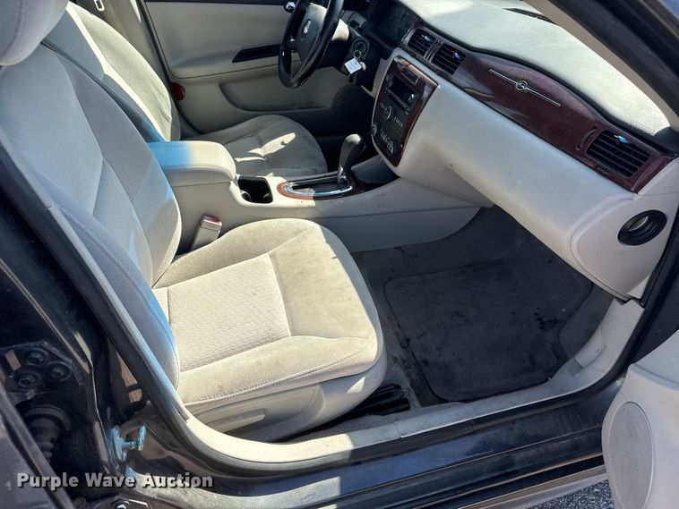 image for item ET1987 2010 Chevrolet Impala 