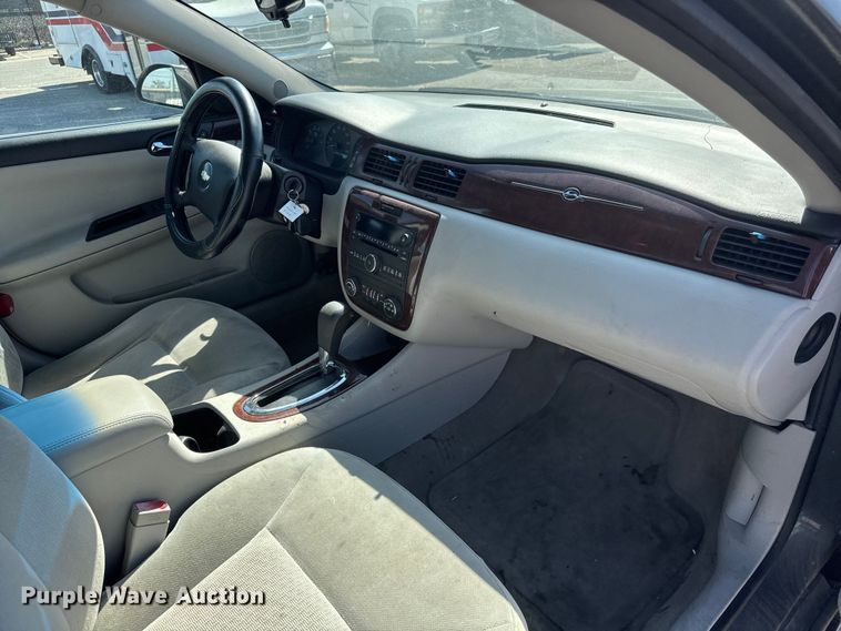 image for item ET1987 2010 Chevrolet Impala 