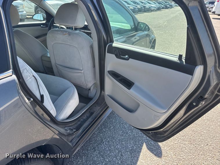 image for item ET1987 2010 Chevrolet Impala 