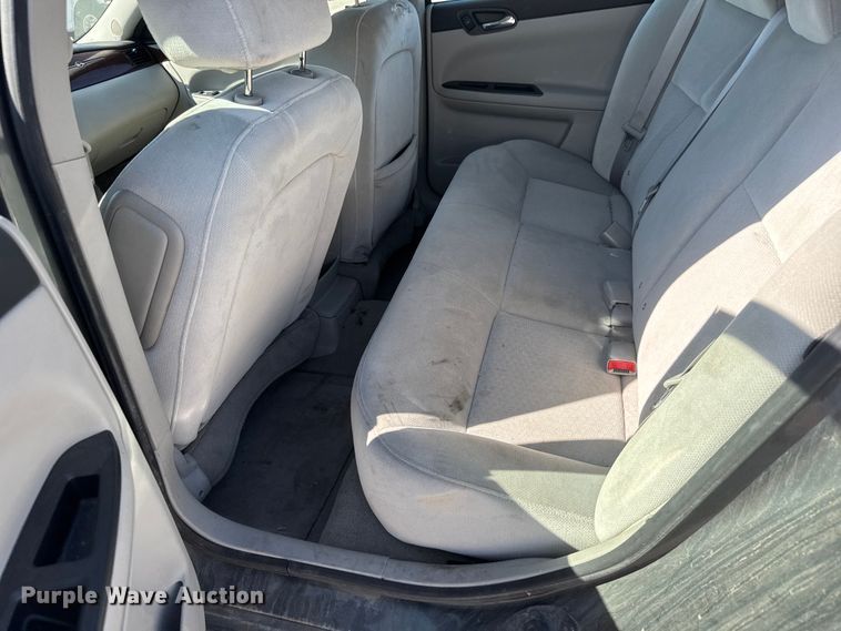 image for item ET1987 2010 Chevrolet Impala 