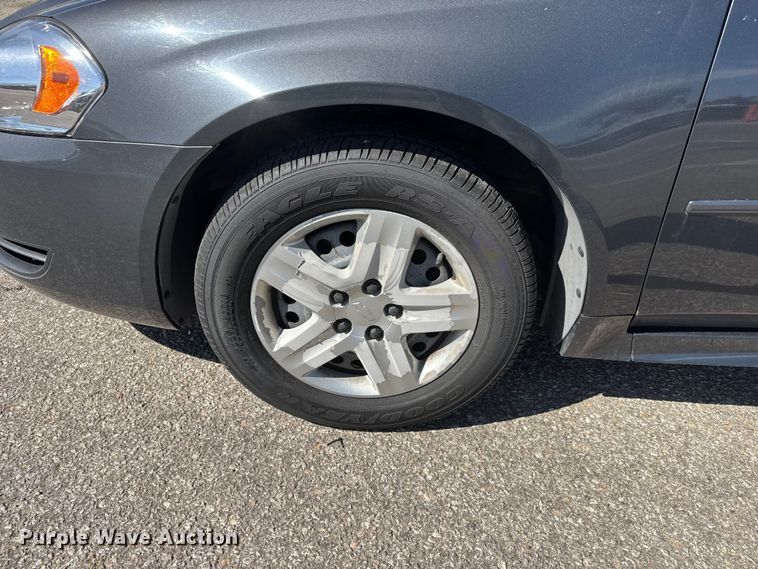 image for item ET1987 2010 Chevrolet Impala 