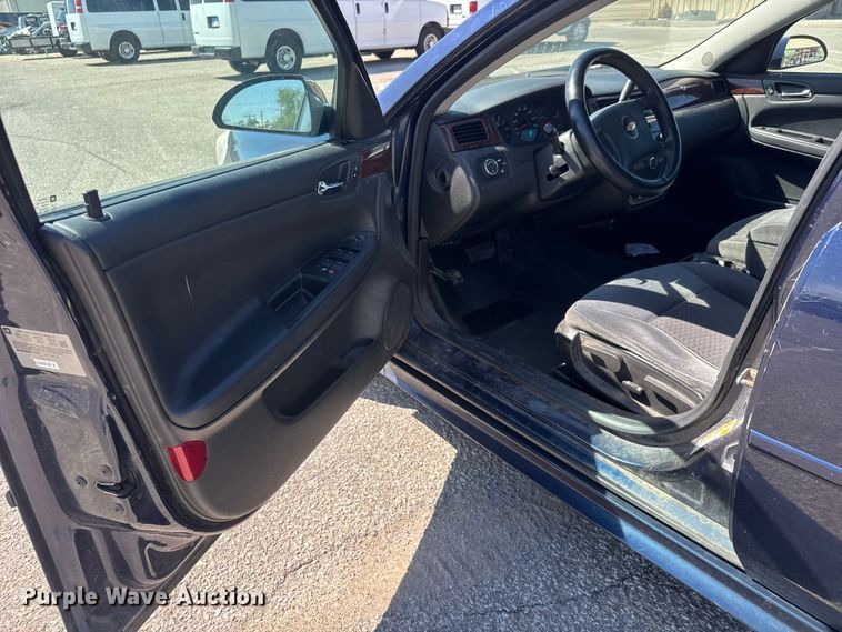 image for item ET1988 2011 Chevrolet Impala 