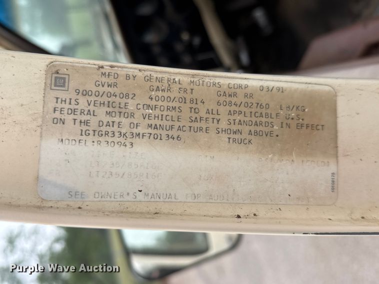 image for item ET1990 1991 GMC 3500 Crew Cab pickup truck