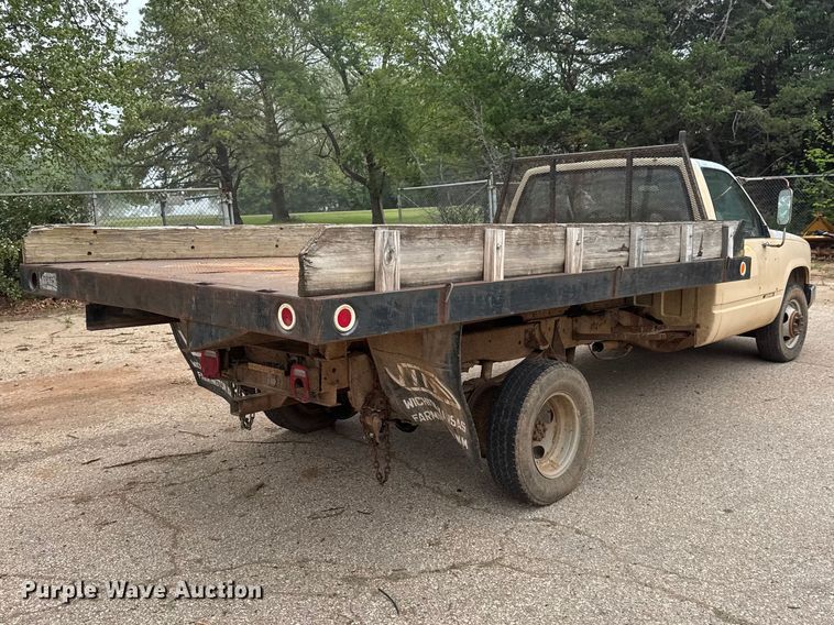 image for item ET1992 1992 Chevrolet 3500 Ext. Cab dump flatbed pickup truck