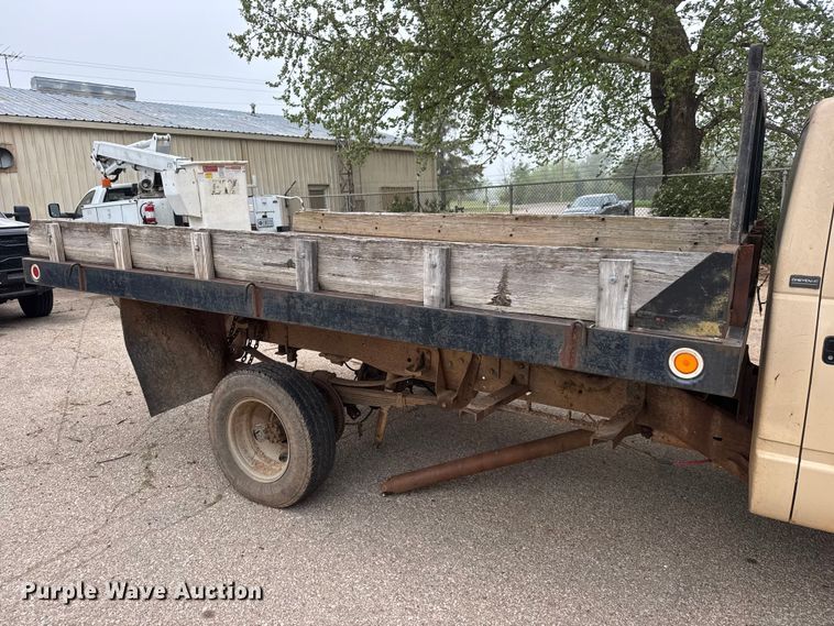 image for item ET1992 1992 Chevrolet 3500 Ext. Cab dump flatbed pickup truck