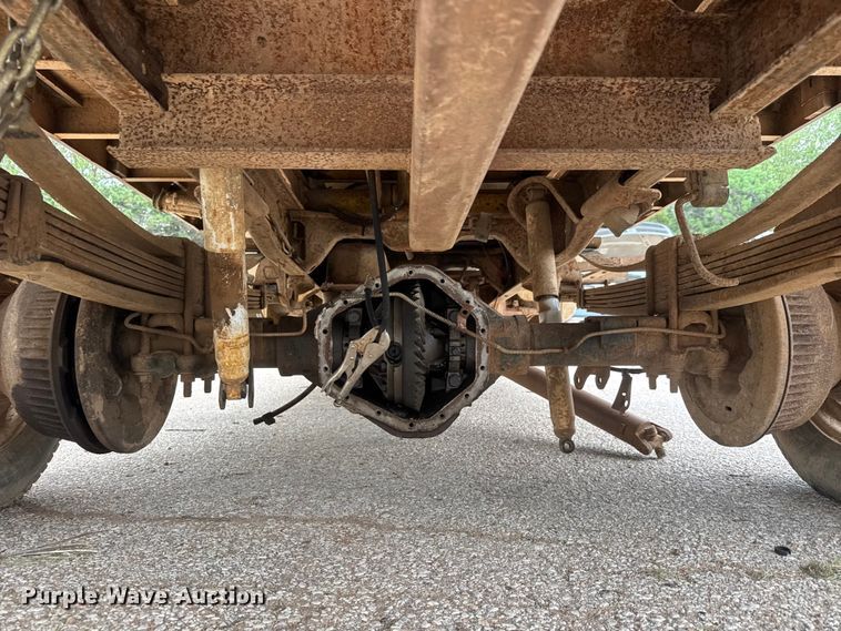 image for item ET1992 1992 Chevrolet 3500 Ext. Cab dump flatbed pickup truck