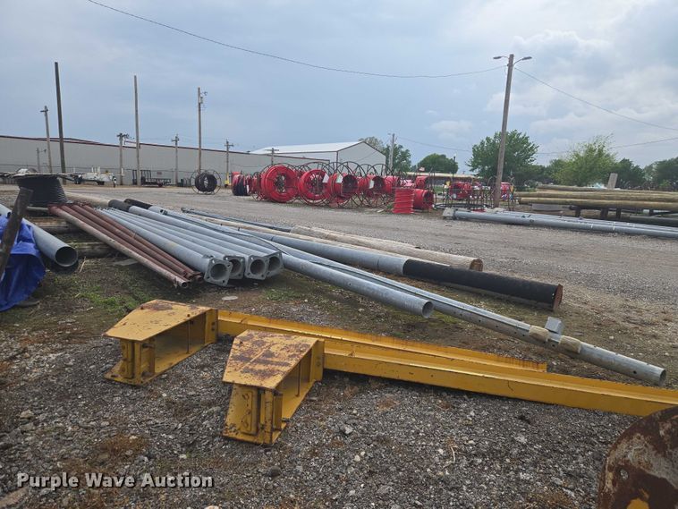 image for item ET5102 Approximately 11 light poles