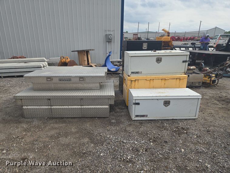 image for item ET5106 (10) tool boxes