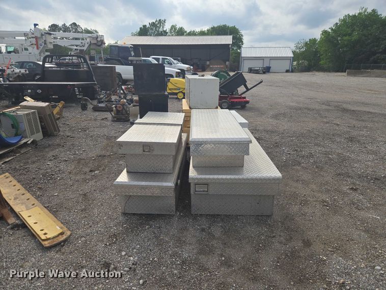 image for item ET5106 (10) tool boxes