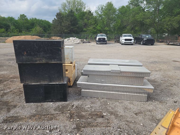 image for item ET5106 (10) tool boxes