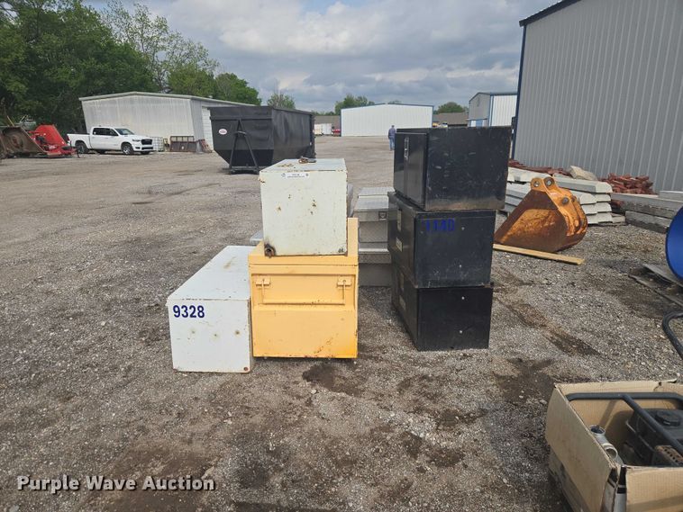 image for item ET5106 (10) tool boxes