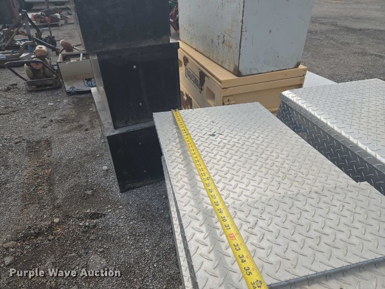 image for item ET5106 (10) tool boxes