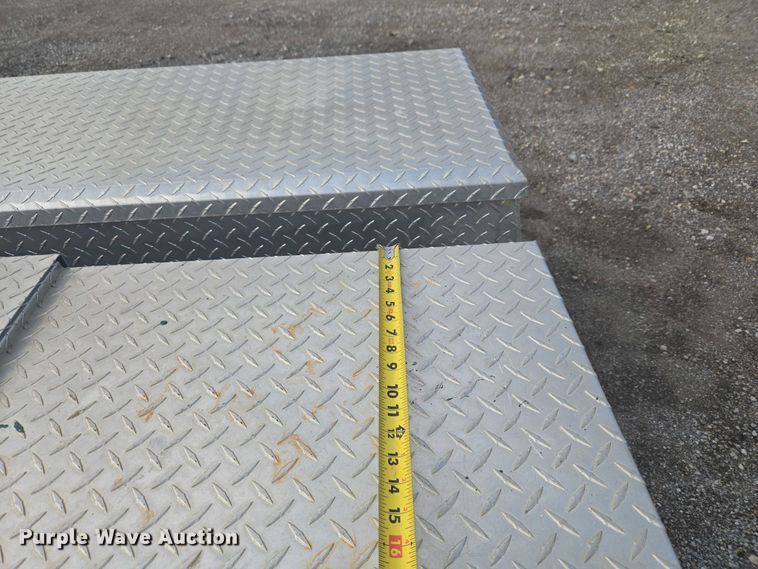 image for item ET5106 (10) tool boxes