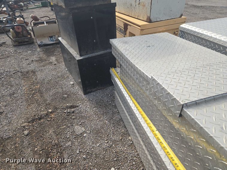 image for item ET5106 (10) tool boxes