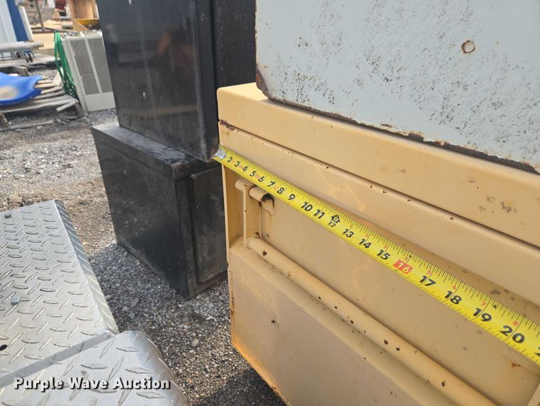 image for item ET5106 (10) tool boxes