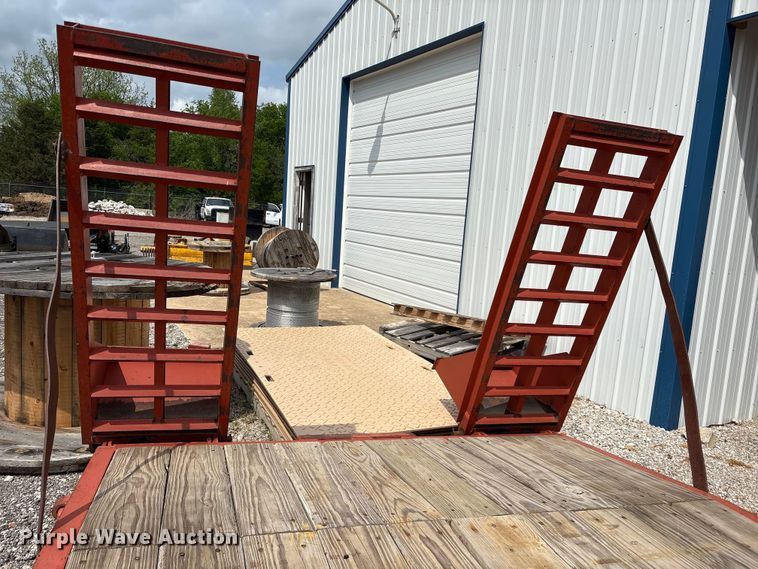 image for item ET5108 2006 Interstate Trailer equipment trailer