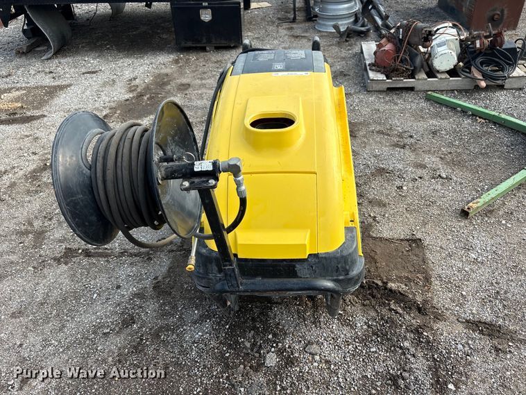 image for item ET5110 Karcher hot pressure washer