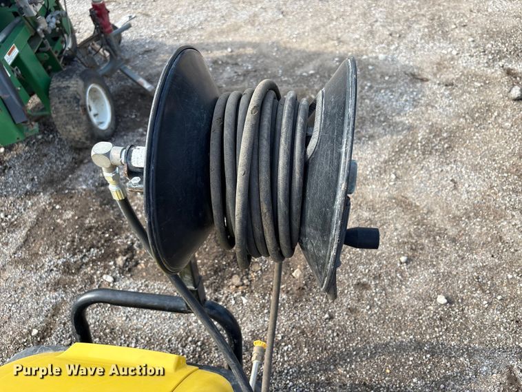 image for item ET5110 Karcher hot pressure washer