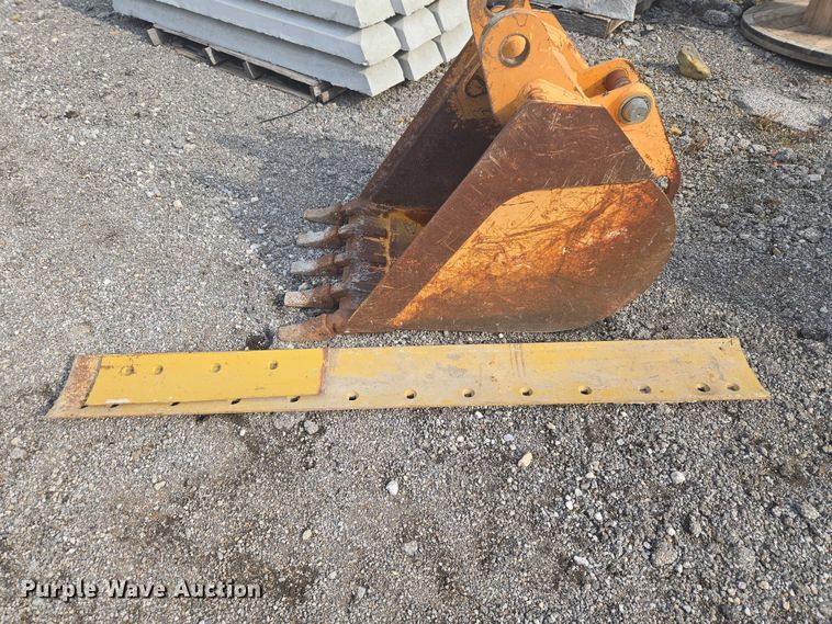 image for item ET5111 Backhoe attachments