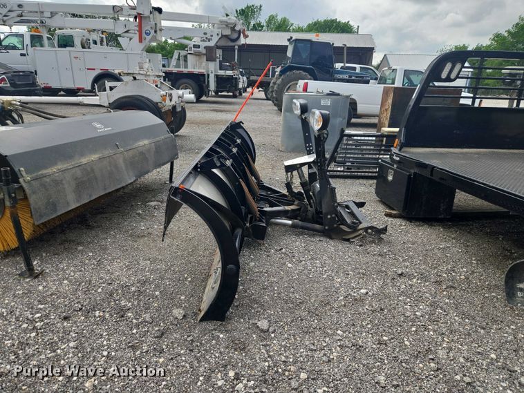 image for item ET5117 Snow Dogg CM100 snow plow