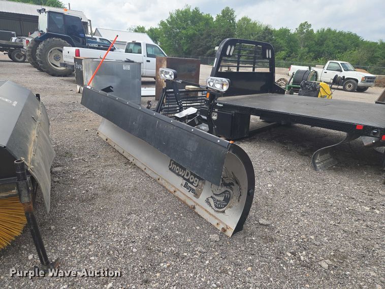 image for item ET5117 Snow Dogg CM100 snow plow