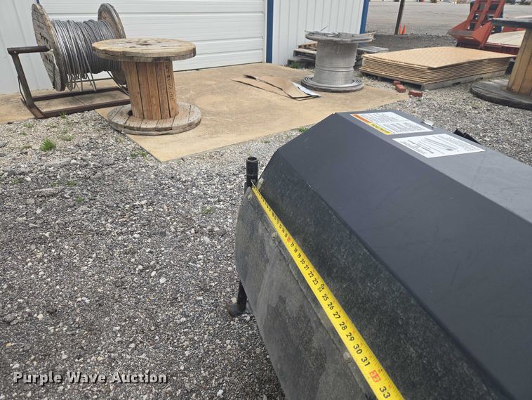 image for item ET5118 John Deere BA84 skid steer broom