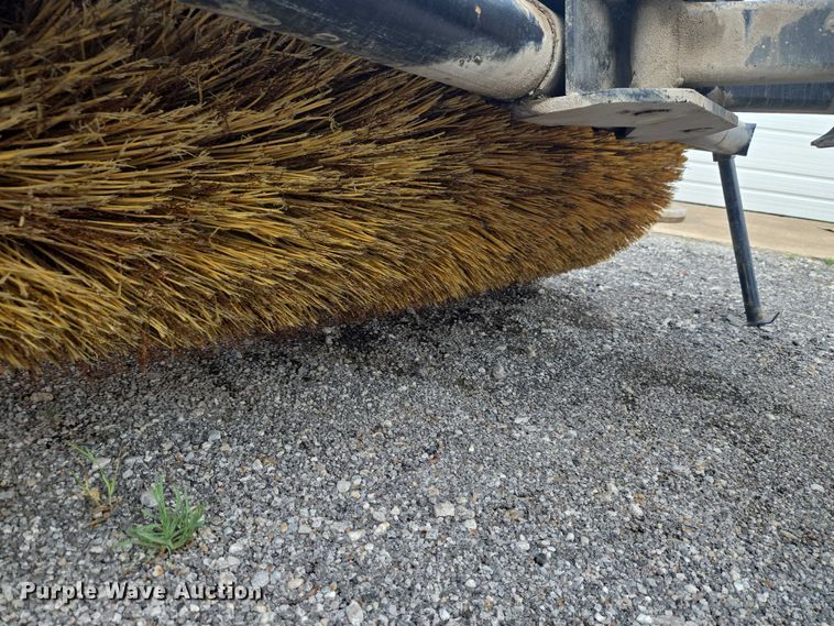 image for item ET5118 John Deere BA84 skid steer broom