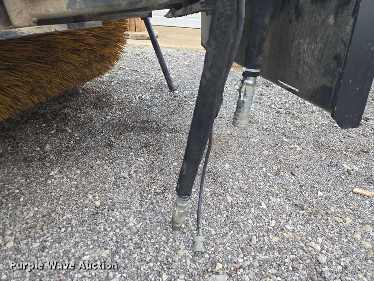 image for item ET5118 John Deere BA84 skid steer broom