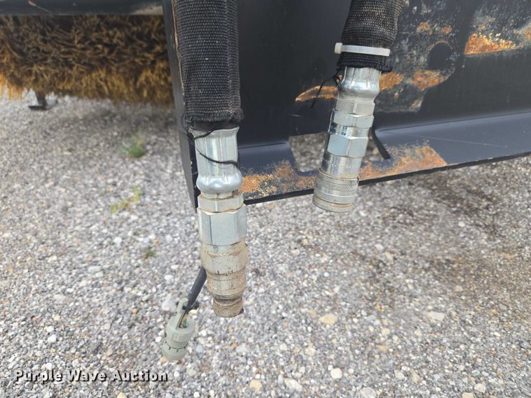 image for item ET5118 John Deere BA84 skid steer broom