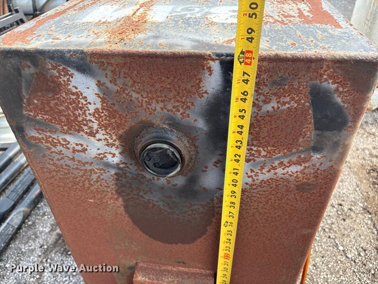image for item ET5121 (3) oil tanks