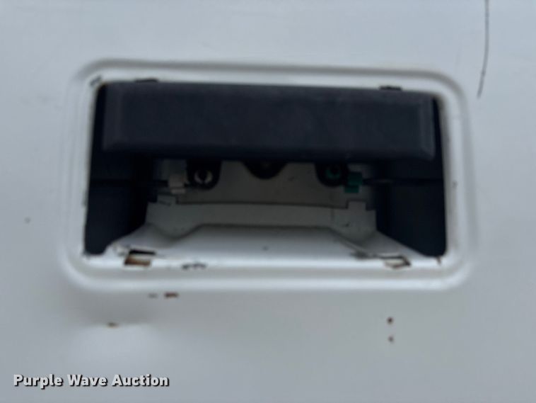 image for item ET5123 1995 Chevrolet Silverado 1500 pickup truck