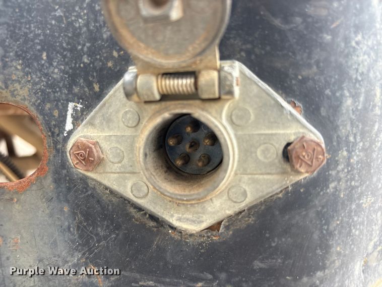 image for item ET5123 1995 Chevrolet Silverado 1500 pickup truck