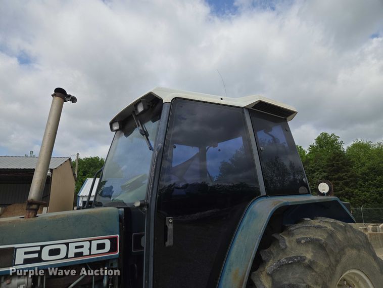 image for item ET5124 Ford 7740 tractor