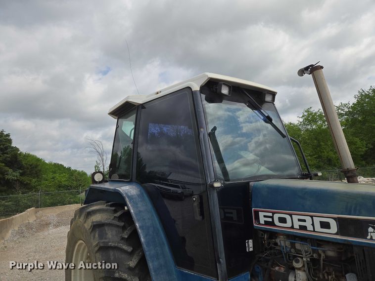 image for item ET5124 Ford 7740 tractor