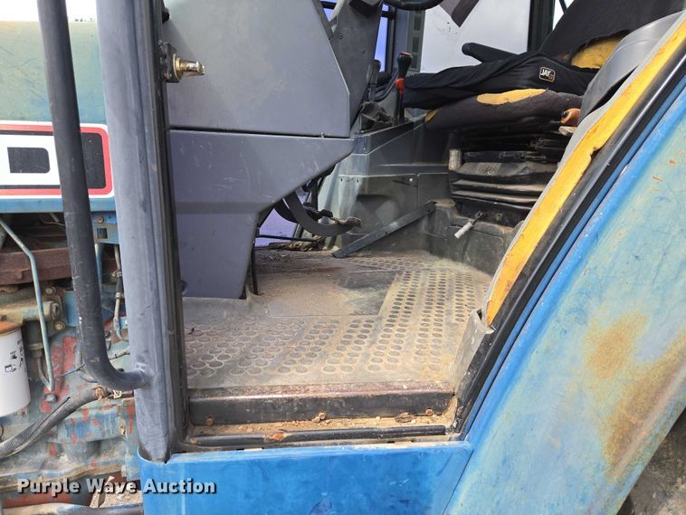 image for item ET5124 Ford 7740 tractor