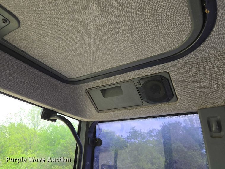 image for item ET5124 Ford 7740 tractor