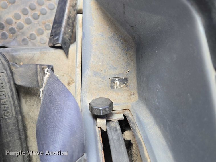 image for item ET5124 Ford 7740 tractor