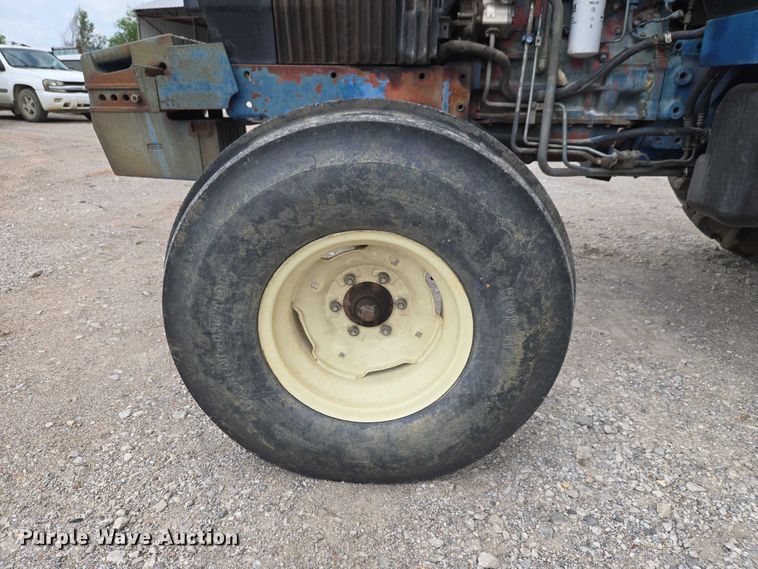 image for item ET5124 Ford 7740 tractor