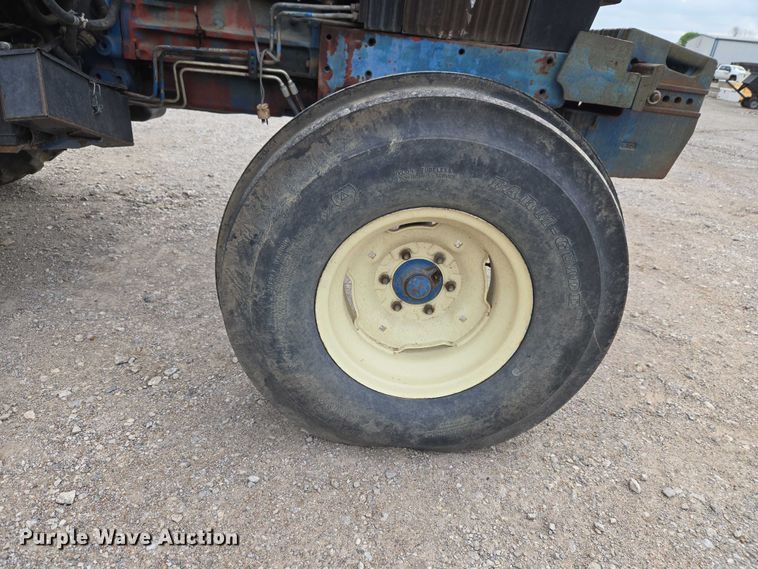 image for item ET5124 Ford 7740 tractor