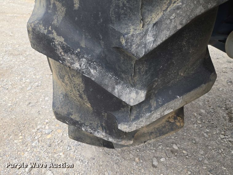 image for item ET5124 Ford 7740 tractor