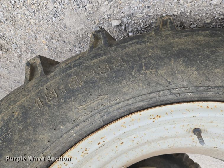 image for item ET5124 Ford 7740 tractor