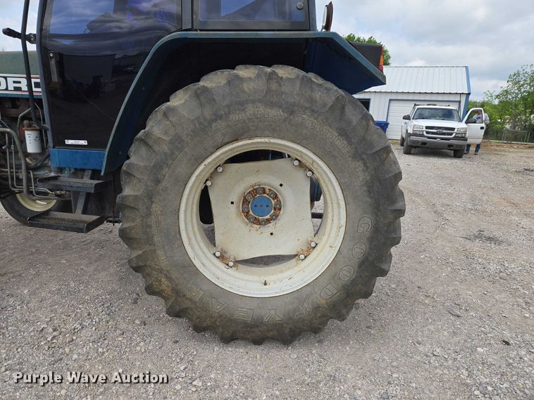 image for item ET5124 Ford 7740 tractor