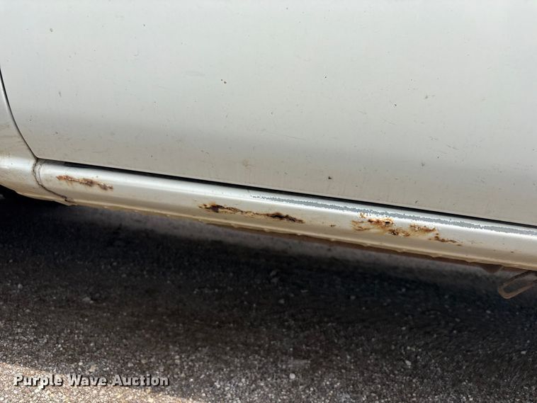 image for item ET5125 2001 Chevrolet Silverado 1500 Ext. Cab pickup truck