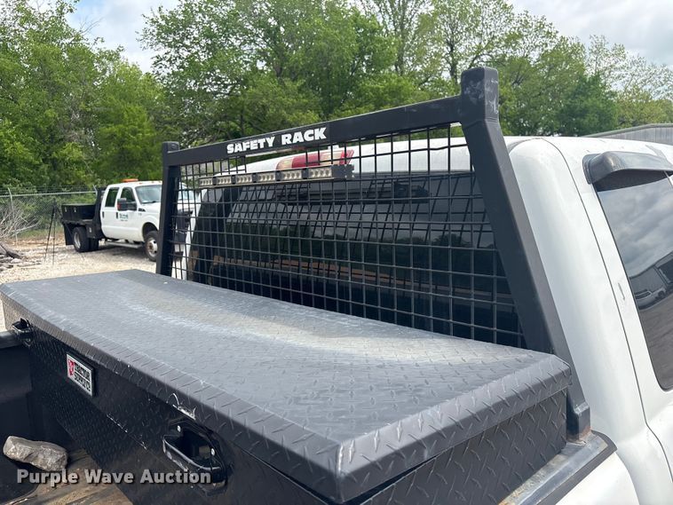 image for item ET5125 2001 Chevrolet Silverado 1500 Ext. Cab pickup truck