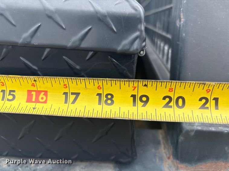 image for item ET5125 2001 Chevrolet Silverado 1500 Ext. Cab pickup truck