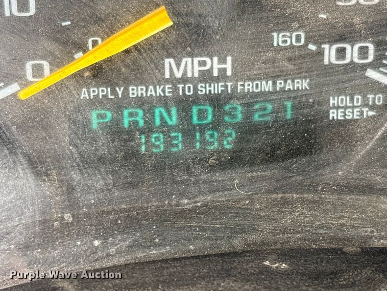 image for item ET5125 2001 Chevrolet Silverado 1500 Ext. Cab pickup truck