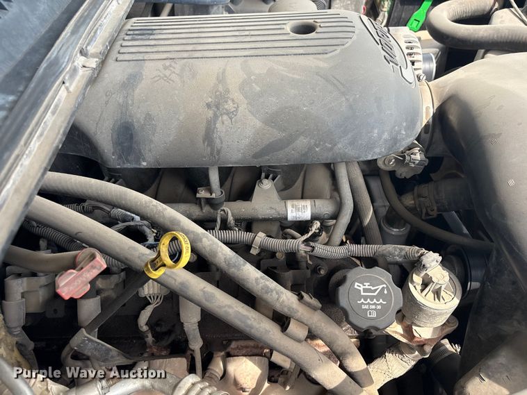 image for item ET5125 2001 Chevrolet Silverado 1500 Ext. Cab pickup truck