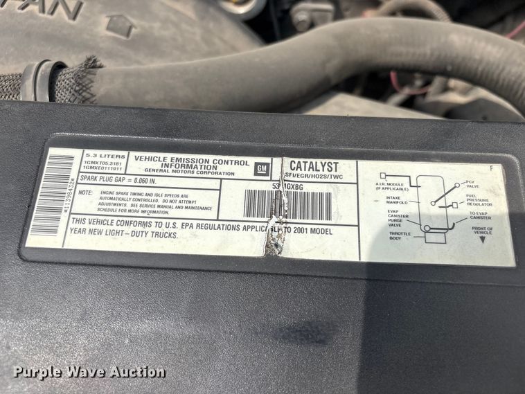 image for item ET5125 2001 Chevrolet Silverado 1500 Ext. Cab pickup truck