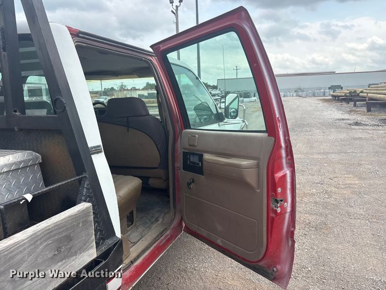 image for item ET5127 1993 Chevrolet 3500 Crew Cab flatbed pickup truck