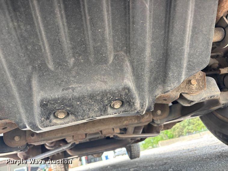 image for item ET5128 2002 Chevrolet Silverado 1500 Ext. Cab pickup truck